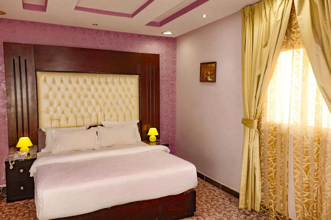Diyafat Al Saada Serviced Apartments - Ishbillia リヤード